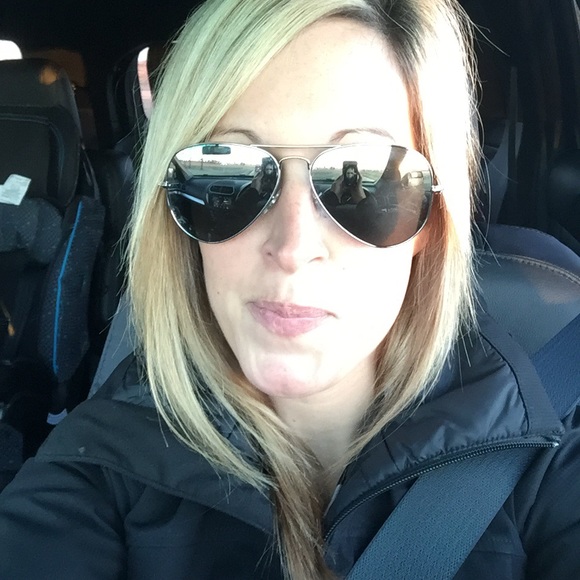 Meet your Posher, Mallory - Picture 1 of 1